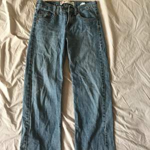 vintage levis jeans! storlek 24/25 (passar xs)