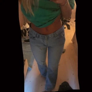 Lågmidjade jeans - Vintage jeans! Lågmidjade, jätte snygga❣️ har dock för många jeans. Som nya, köpa för 450 på plick
