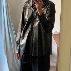 Leather shirt size 42 - Cool leather shirt from arket. Perfect condition 