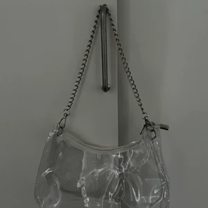 Helt ny väska  - Aldrig använd, så helt ny. Super fin! 