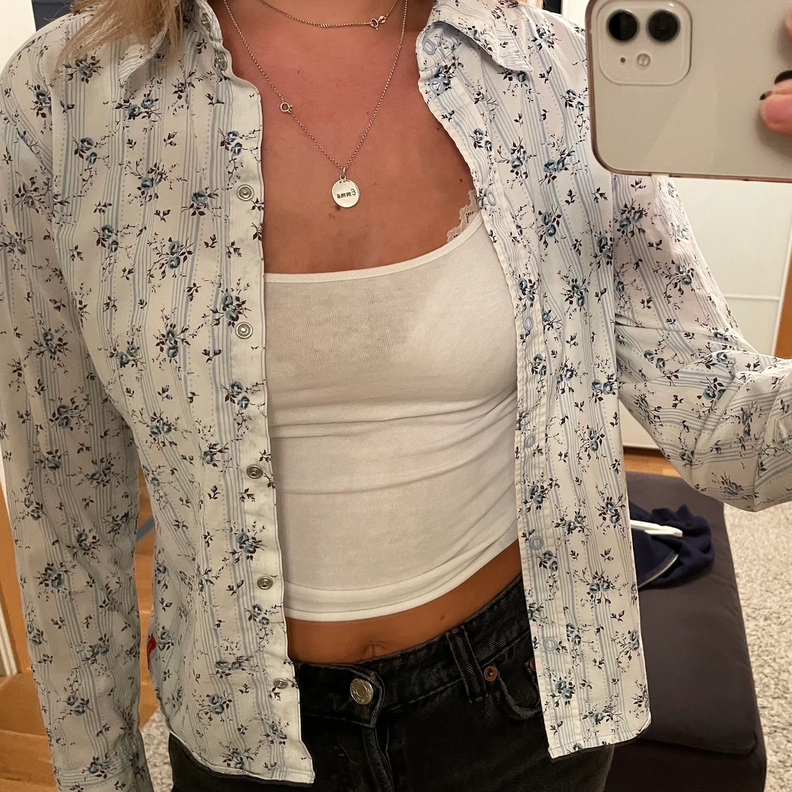 Blommig skjorta  - 90