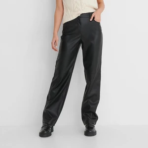 NAKD skinnbyxor  - Köpa på plick, i jättebra skick. För stora på mig 