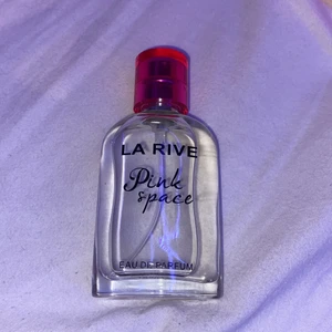 Cool parfym - Jätte god parfym, typ aldrig använt. KÖPARE STÅR FÖR FRAKT 