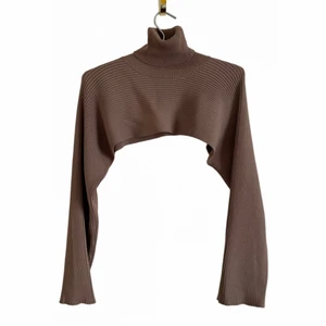 Zara shrug  - Storlek M. Några små noppor men inget som stör.