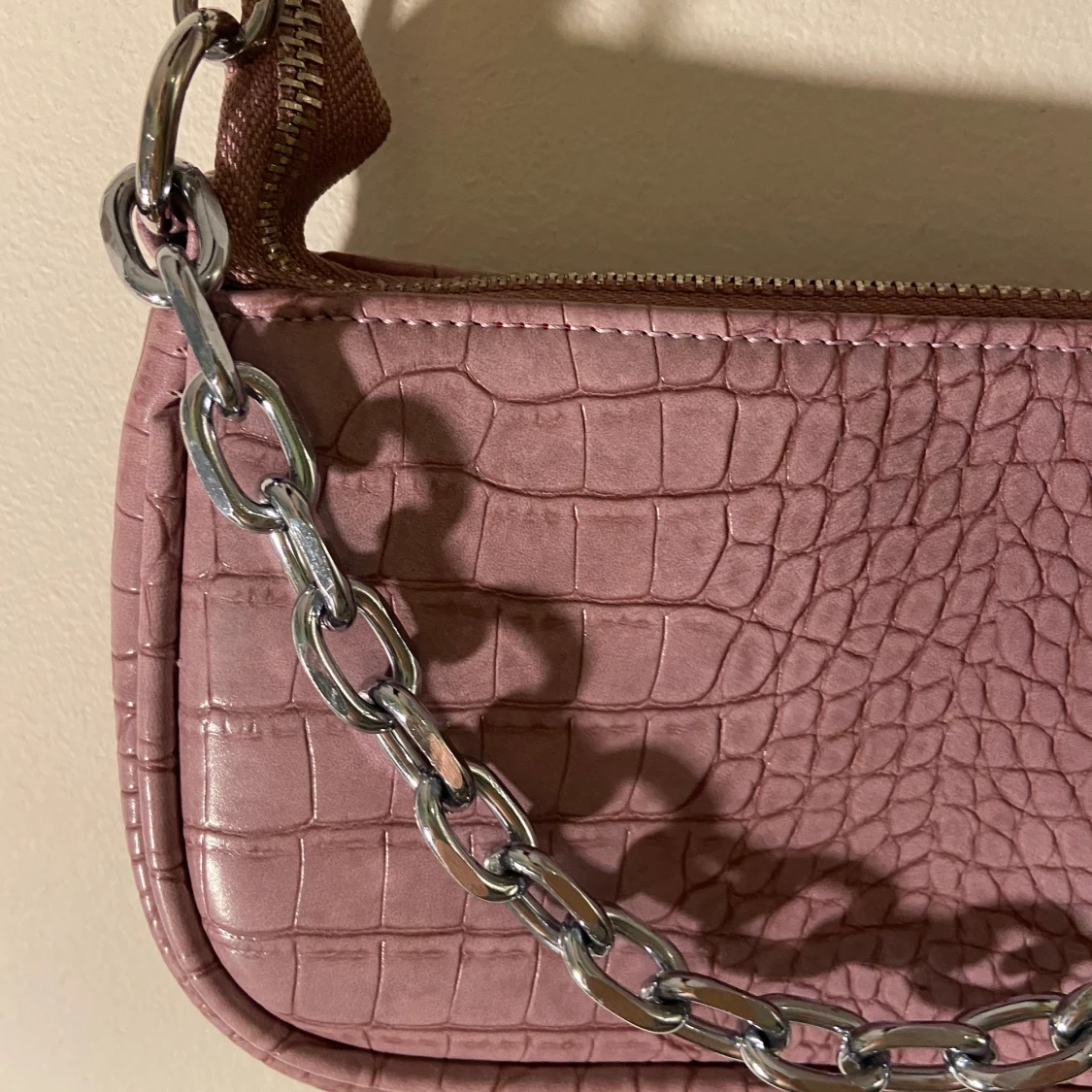 fin lila baguette väska - 90