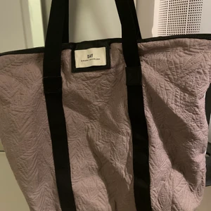 Weekend bag  - Weekend bag från Birger Mikkelsen. Nypris 499kr. Bra skick. 