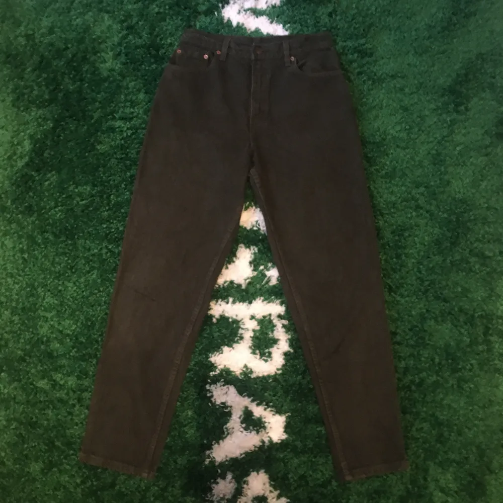 Size: Waist 37 cm. Length 104,5 cm. Leg width 17 cm. Condition 9/10. 250 sek / 25 €. Buyer pays the shipping cost. For more information please go visit @xhibitshop on instagram.. Jeans & Byxor.