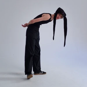 B-mössa🖤 - Julius i mössa med extra långa öron💖🖤skriv för att få se alla tillgängliga tyger 🤍