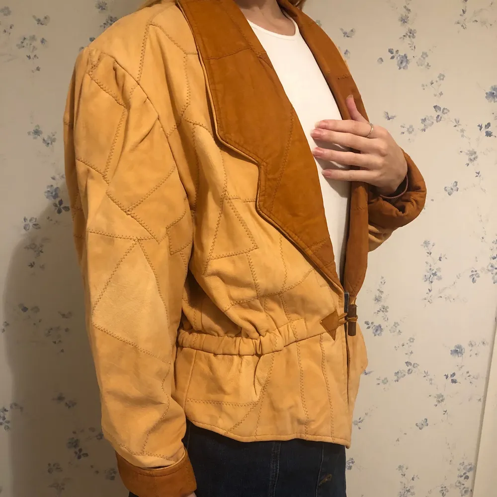Vintage jacket Beige/orange. Jackor.