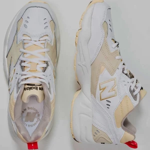 New Balance 608, Sneakers 35,5 - New Balance sneakers i storlek 35,5 i mycket gott skick. Har även de vita skosnörena i förpackning