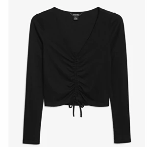 Svart ruche topp - Fin svart långarmad topp med drawstring, passar till allt. Aldrig använt!