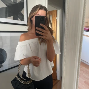 Blus - Bra skick, frakt ingår i priset 