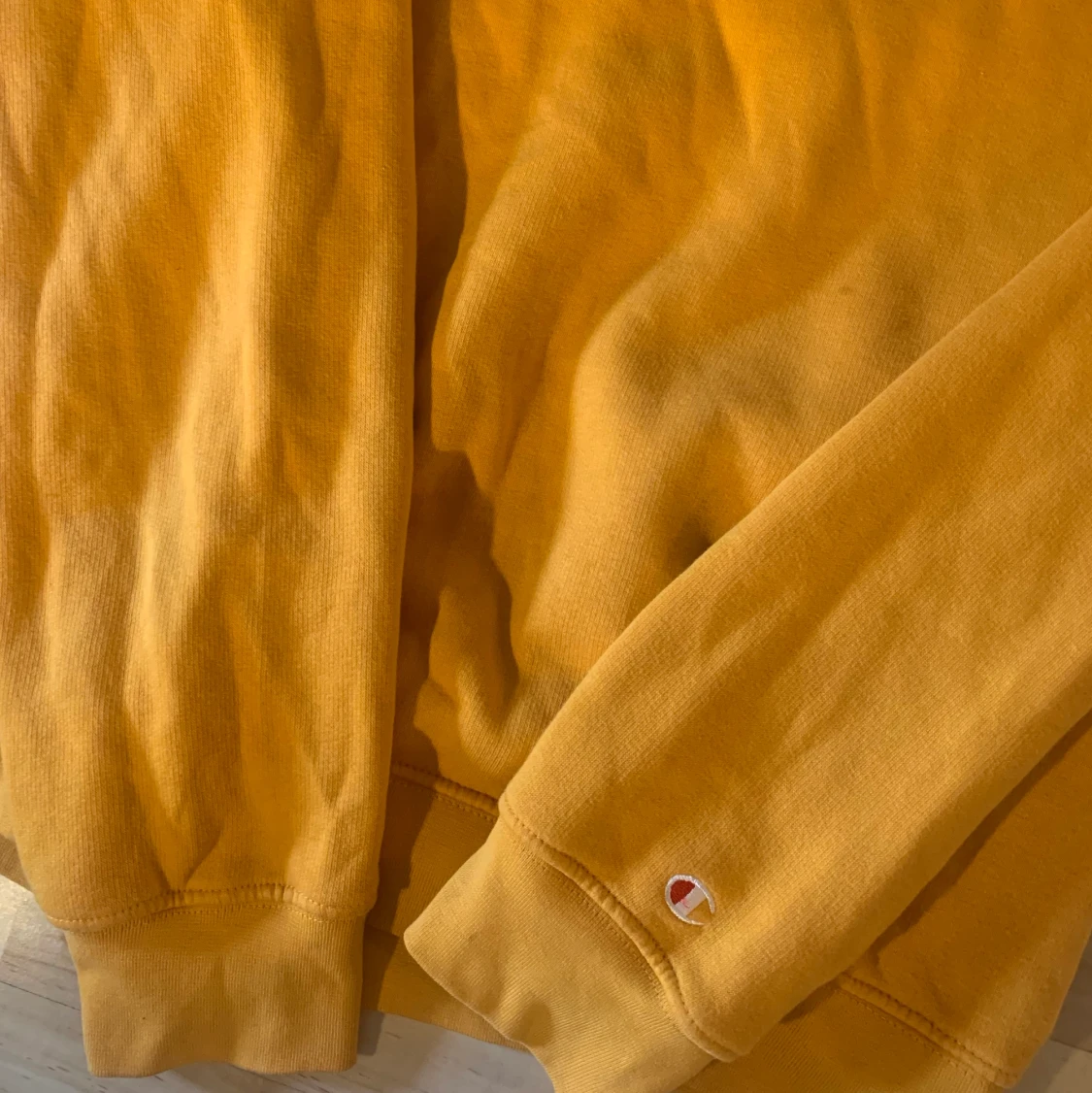 Champion-sweatshirt  - 91