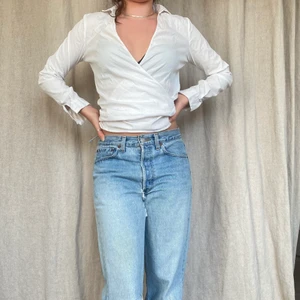 Skjorta! - Skjorta med unik modell! Möts på söder annars står köparen för frakt på 45kr ❤️PS: byxorna finns att köpa på kontot WINTER här på Plick!