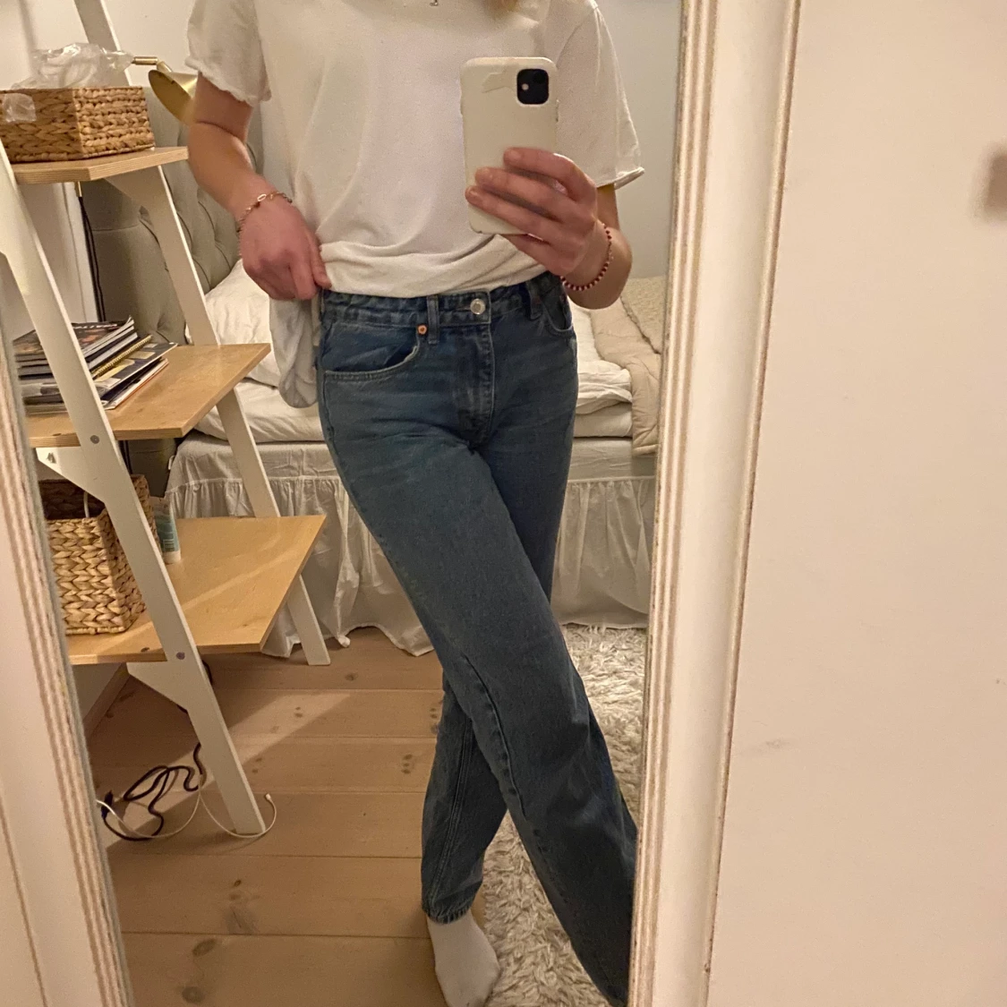 Zara jeans mid rise straight  - 90