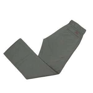 Dickies 874 - Dickies 874. Mått: Midja 38cm. Innerben 78cm. Benöppning 22cm. Utmärkt Skick.