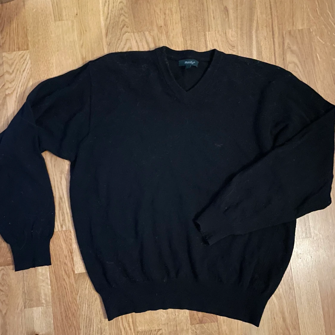 Svart ulltröja - 91