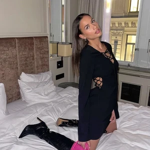 NY NA-KD klänning - Oanvänd klänning från NA-KD storlek 34. Endast provad. Köpt för 599kr. Jag bjuder på frakten. 