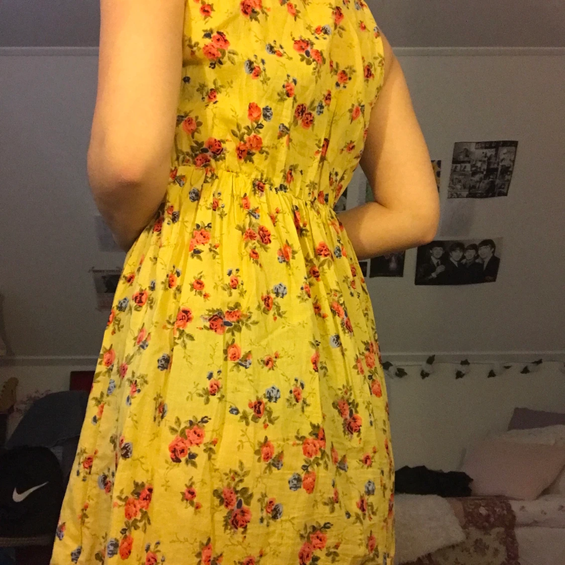 blommig sommarklänning  - 90