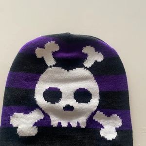 Skelett mössa/ one size  - En skelett mössa som jag har aldrig använt. Helt ny. 