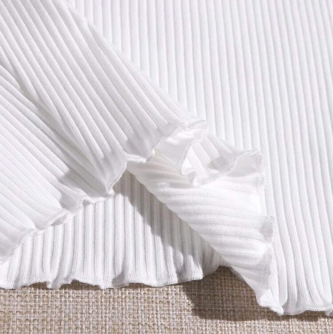 Vitt linne med ett axelband - 91