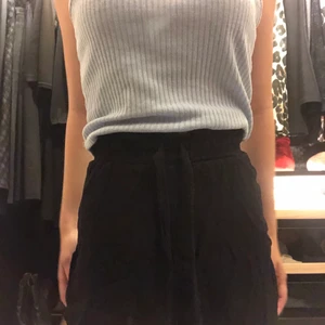 H&M,kostymshorts  - Dessa kostymshorts är jättesköna o fina 