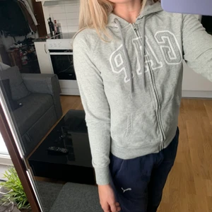 Gap tröja - Gap tröja köpt i England, nyskick! FRI FRAKT