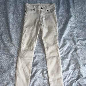 Dr Denim jeans XS - Vita Dr Denim högmidjade jeans i storlek XS, i fint skick. 