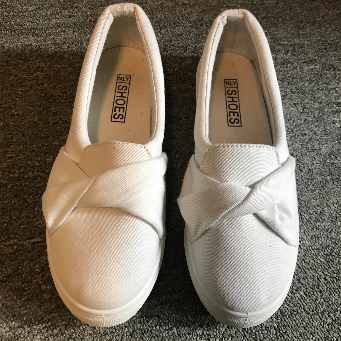 Slutsålda skor från Nelly! St.38