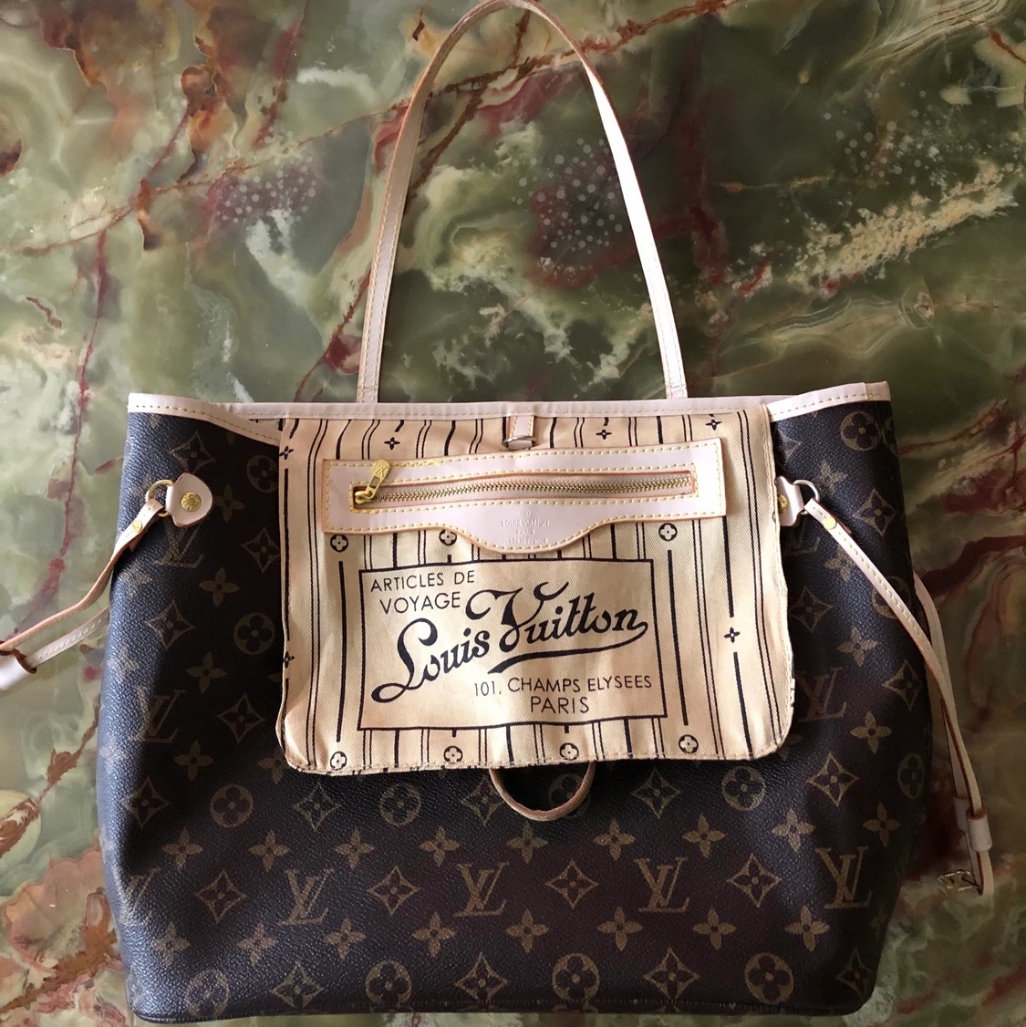Louis Vuitton väska - 90