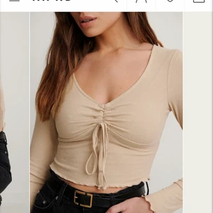 Topp - Jättesöt topp från nakd som inte riktigt är min stil. Endast provad så den är som ny!🥰 