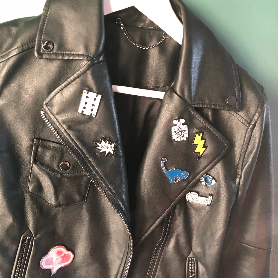 Skinnjacka med patches  - 90