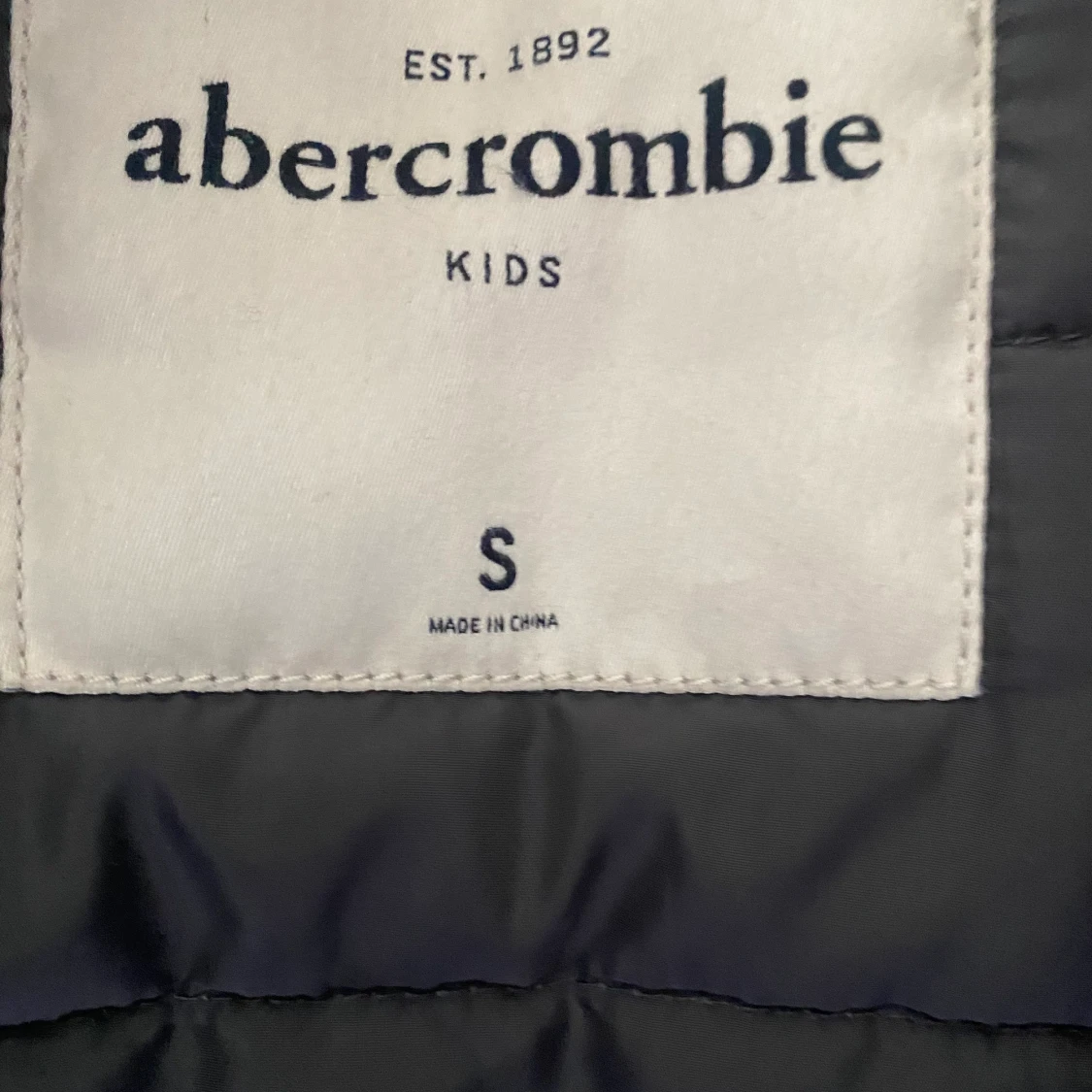 Svart jacka från Abercrombie i storlek S - 91