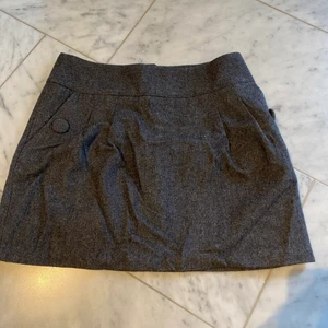 Grå kjol - Grå kjol 