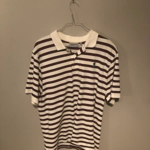 Carhartt Piké - En striped Carhartt Piké