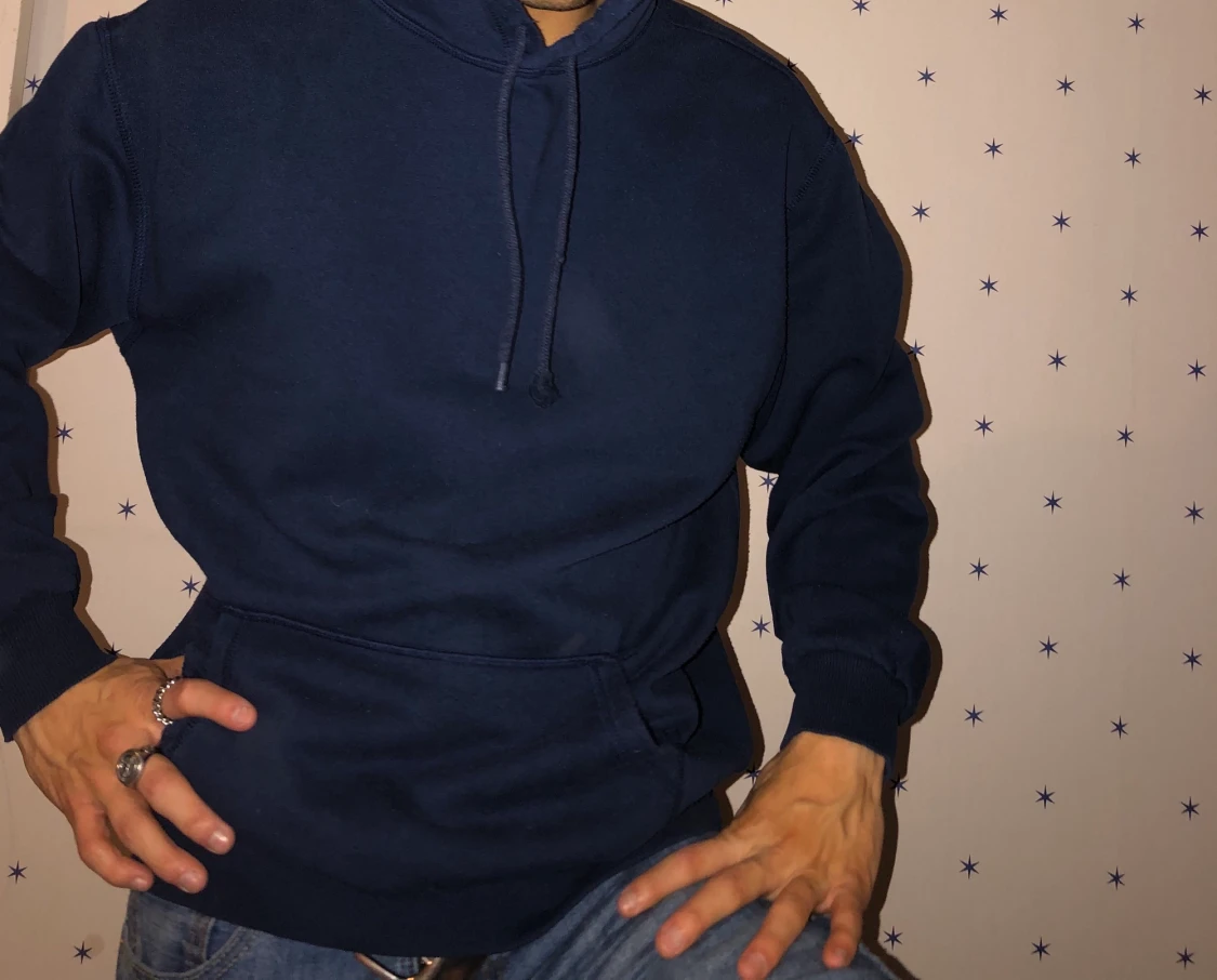 Mörkblå hoodie  - 90