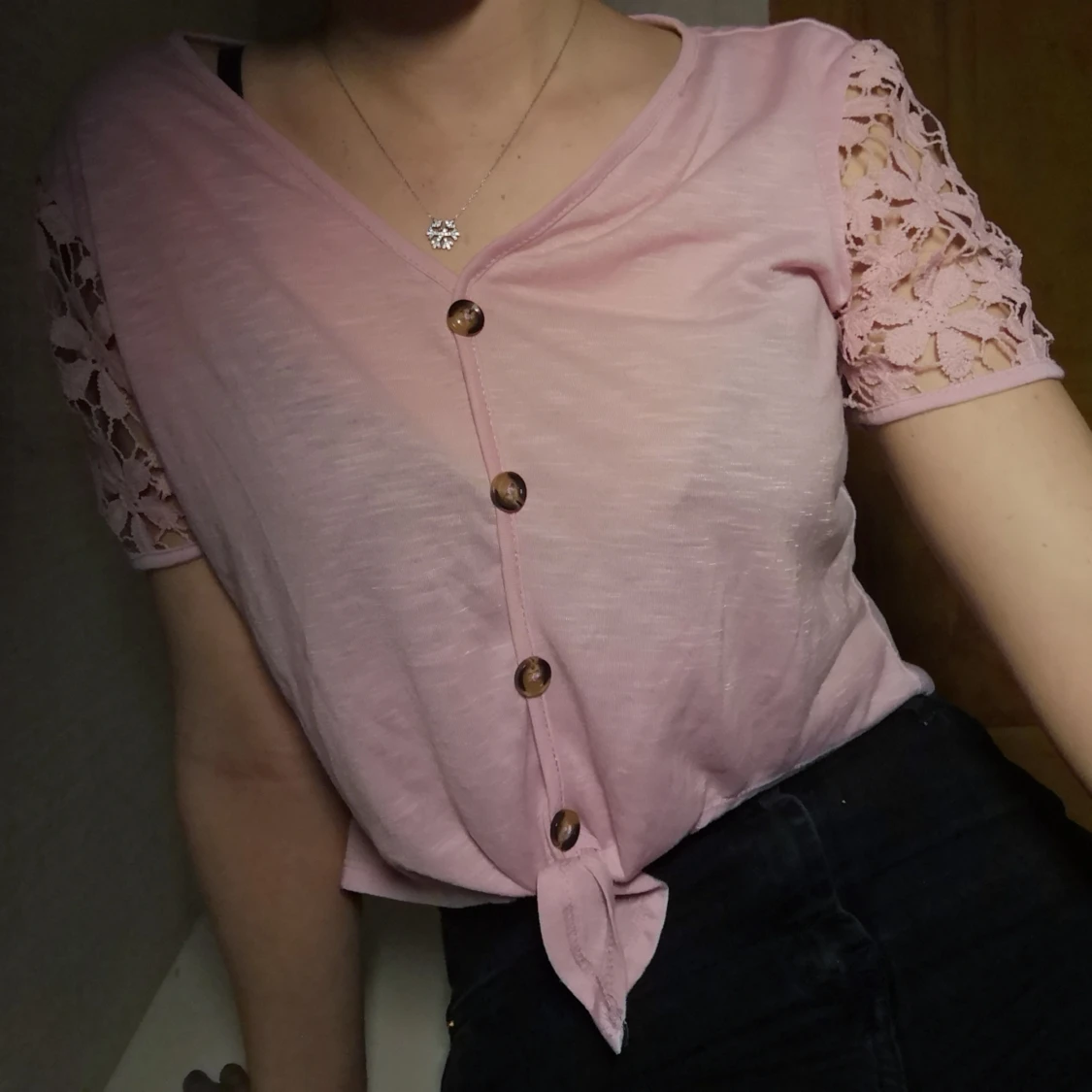 Söt rosa knyt topp från Shein storlek S