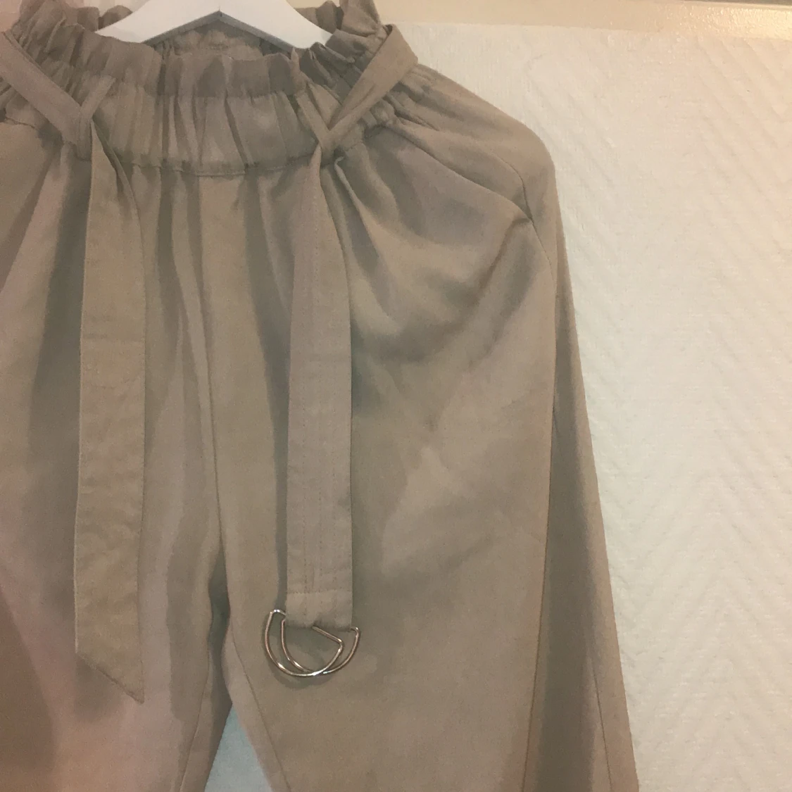 Bikbok byxor så himla bekväma  - 90