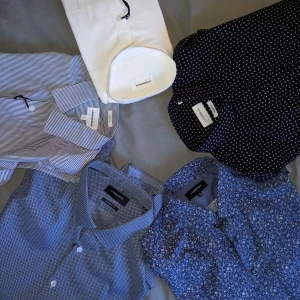 Skjortor från clean cut copenhagen  - Oanvända skjortor i storlekarna M och L i fem olika färger och material. Linne eller bomullsskjortor @clean_style_s på Instagram för att se annat fint