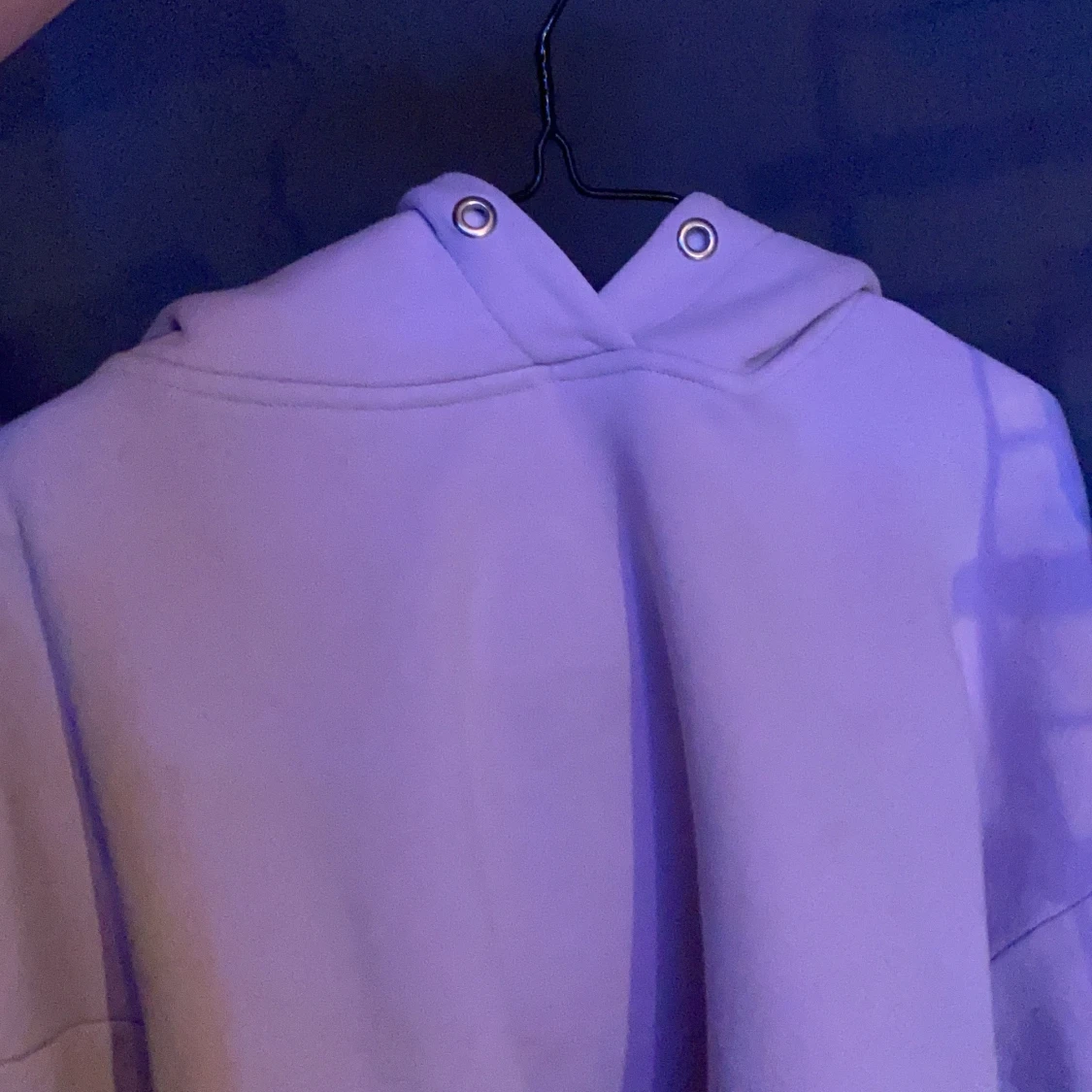 Pastell lila hoodie, strl Sđ€