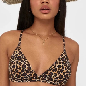 Leopard bikini 🐆 - Sjukt snygg bikini från Nelly🐆 strl 38, köpt för 199kr 