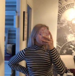 Tröja från Gina  - Fin randig tröja 