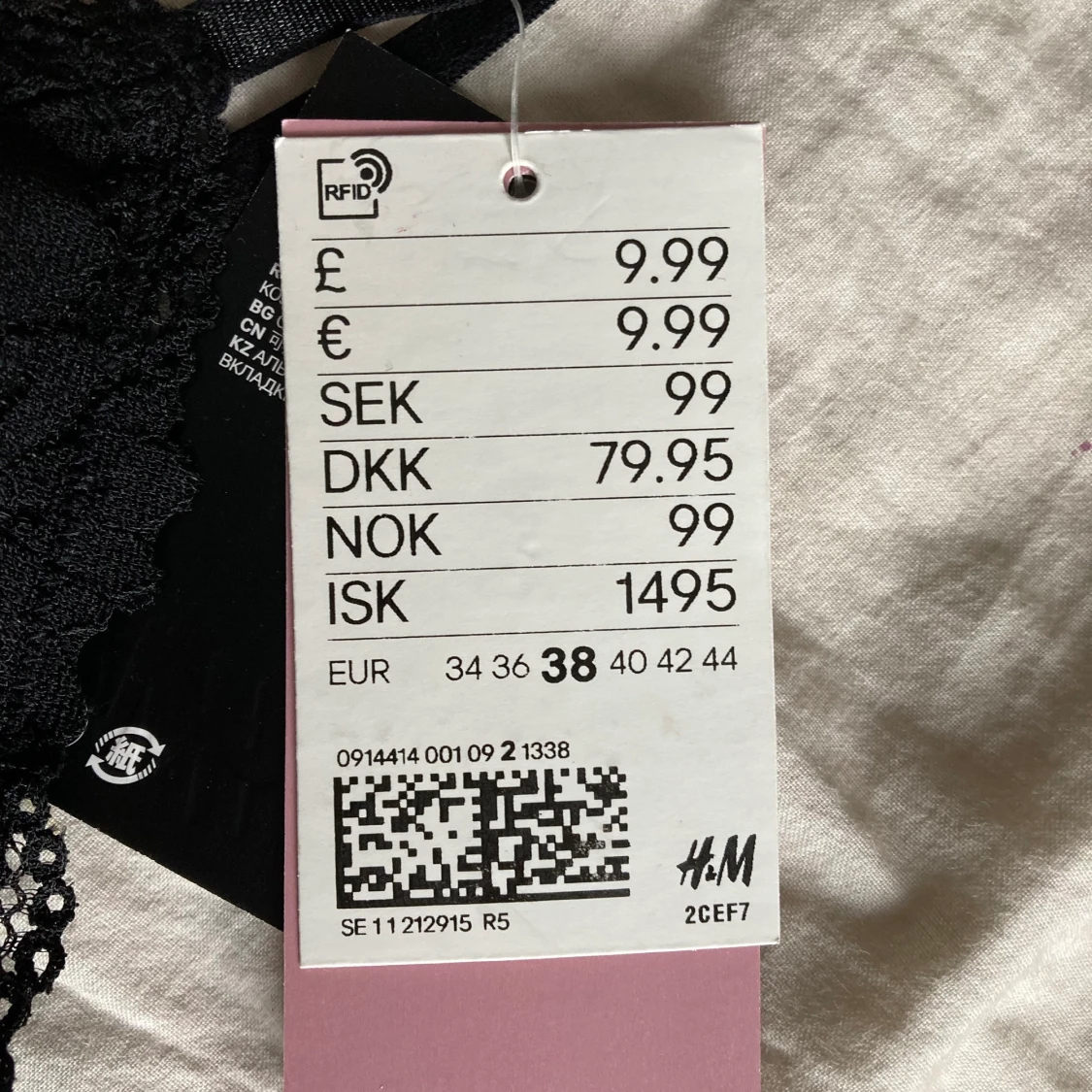 Oanvänd bh med prislapp - 90