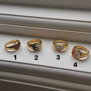 Guldpläterade Ringar🤍💥 - 18k guldpläterade ringar i storlek 7, alla är helt nya. 1 ring för 99kr, 2 för 179kr, 3 för 249kr eller alla 4 för 299kr! Gäller så länge lagret räcker, Happy shopping✨🤞🏼🤍