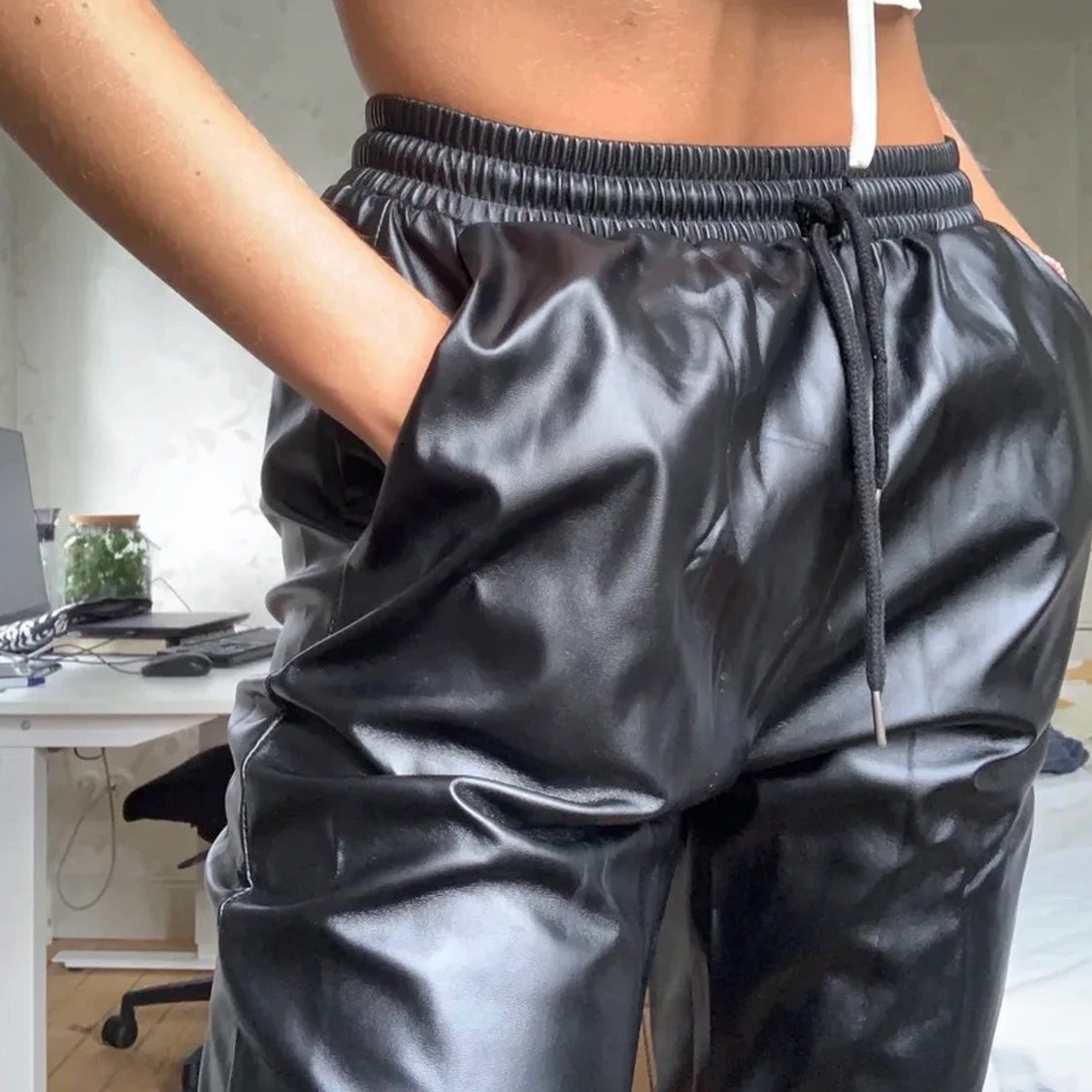 Läderbyxor från missguided - 90