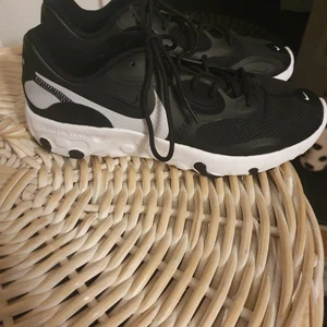 Nike sneakers  - Helt nya Storlek 37