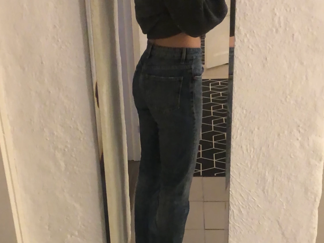 Blå midrise jeans från zara - 91