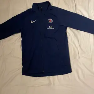 Nike PSG tracksuit tröja (underdel finns till kolla min profil) storlek S