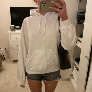 Hoodie - Vit hoodie, kom med egna prisförslag