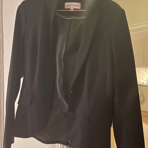 kavaj storlek 36 - fin kavaj, knappt använd! 